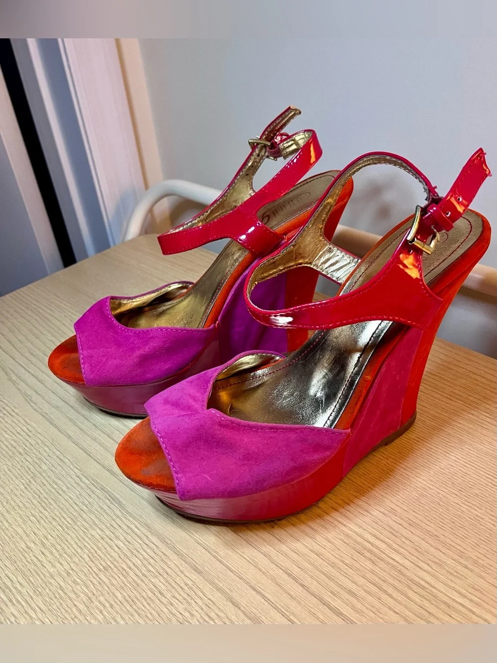 Rouge Helium Colorblock Wedge Sandals Platform Peep Toe - Pink, Red, Orange Sz 8